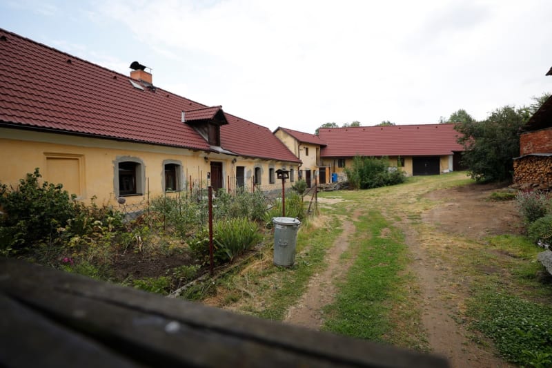 Vesničko má, středisková- točilo se ve středočeské vesnici Křečovice