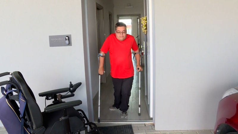 Zlodějka ve středočeské Chýni se pokusila ukrást batoh slavného paralympionika
