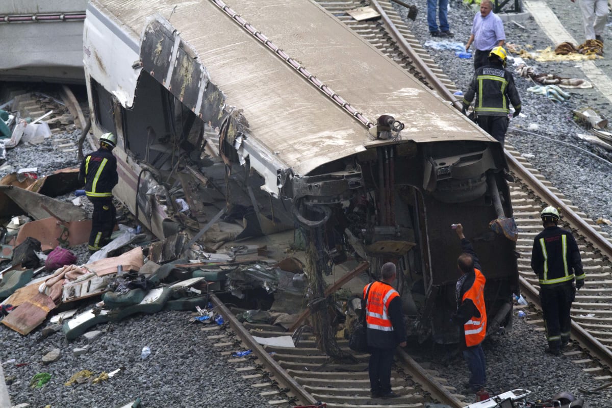 Nehoda vlaku přinesla přes 70 mrtvých