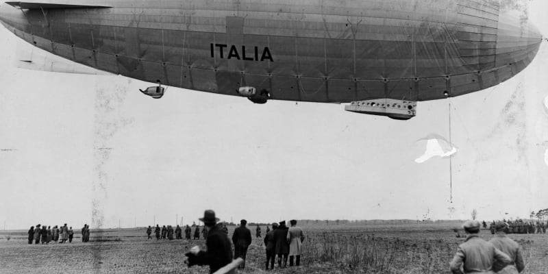 Vzducholoď Italia, které se Amundsen vydal na pomoc