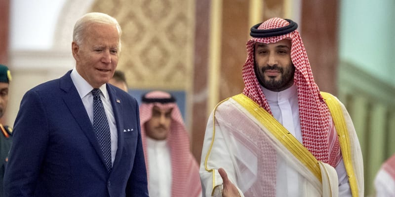 Americký prezident Joe Biden a korunní princ Muhammad bin Salmán