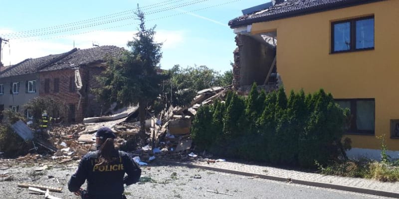 Dům v Olšanech zničený výbuchem.