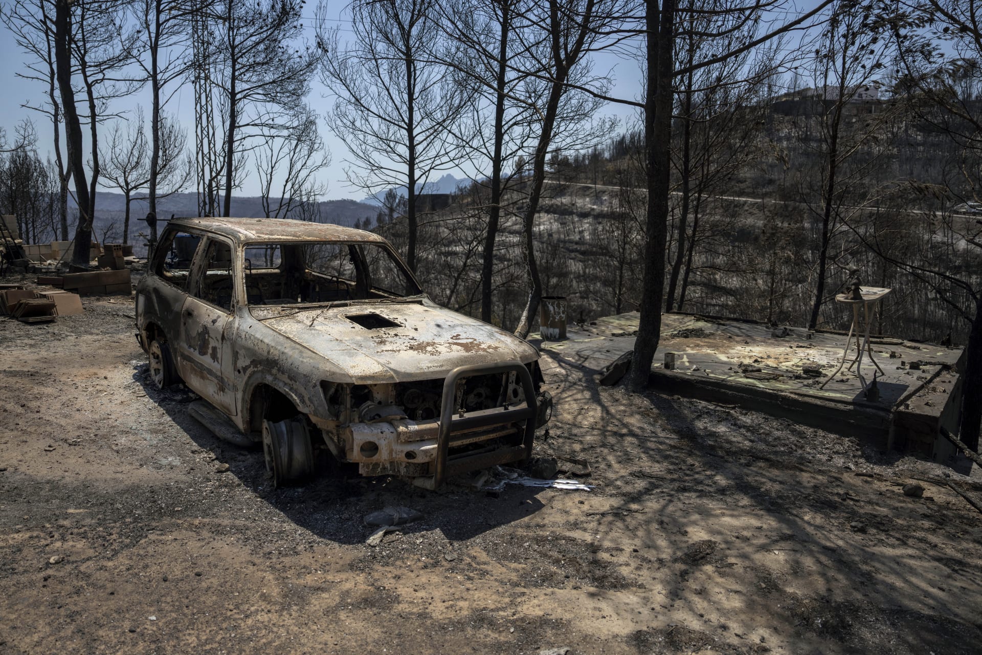 Španělské lesní požáry za sebou nechávají spoušť.
