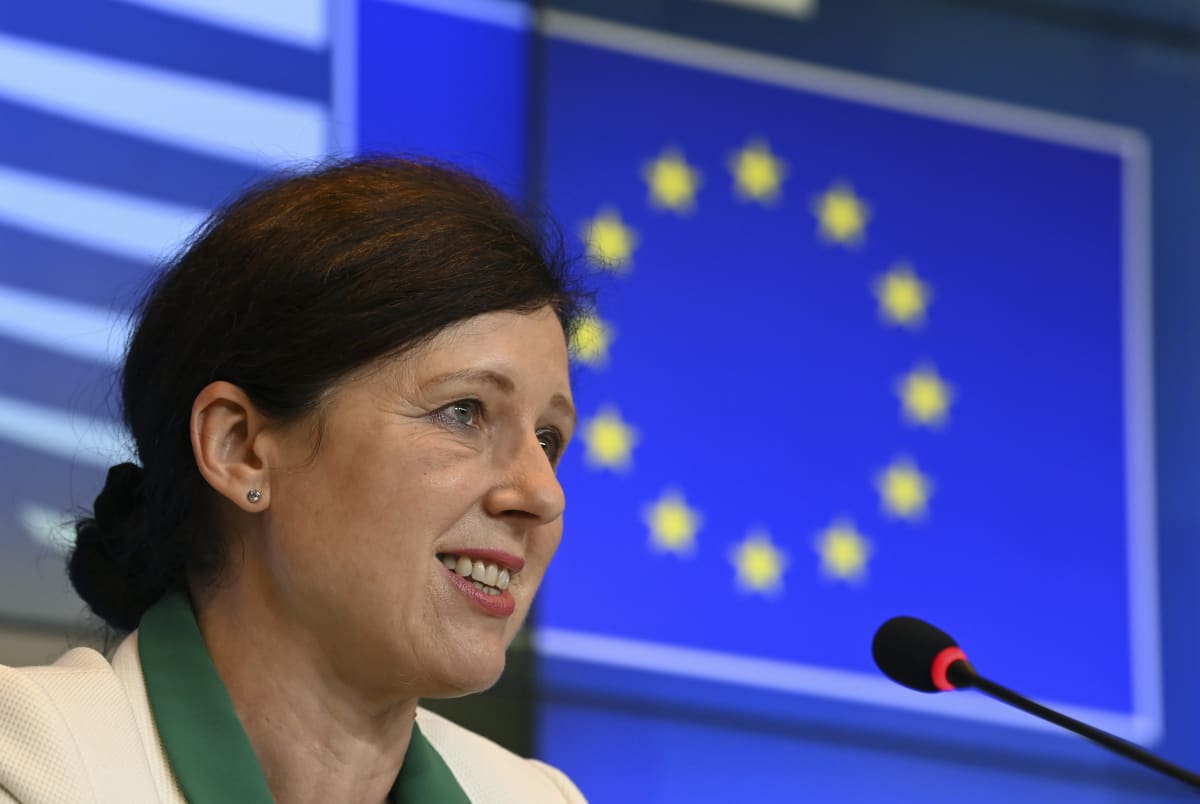 Místopředsedkyně Evropské komise a komisařka pro hodnoty a transparentnost Věra Jourová při zasedání v Lucemburku v červnu 2021.