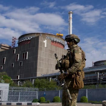 Areál elektrárny Záporoží hlídá zhruba 500 ruských vojáků (1. 5. 2022).