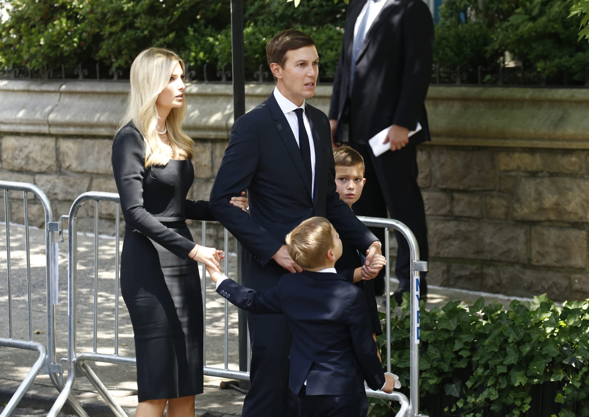 Ivanka Trumpová dorazila na pohřeb své matky Ivany společně se svým manželem a dětmi.