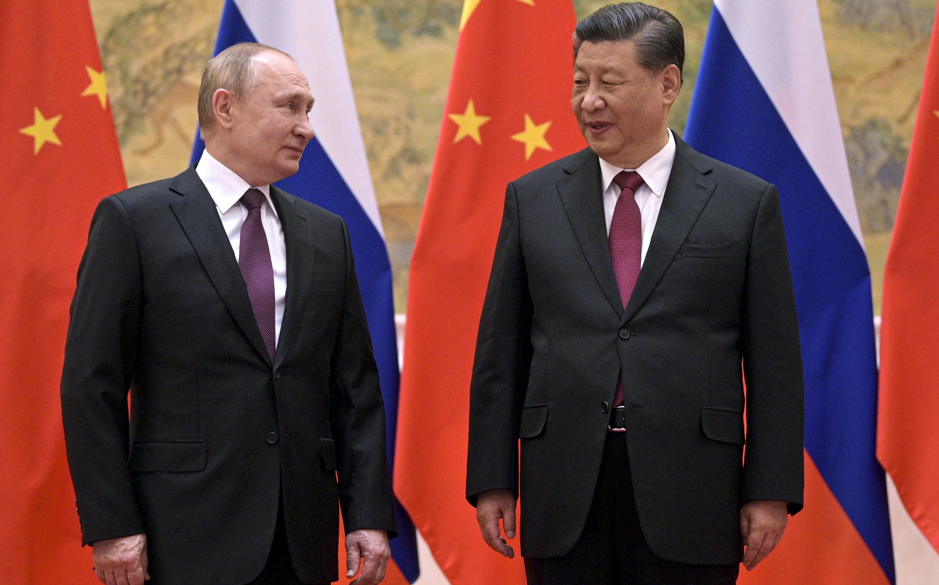 Vladimiru Putinovi se zřejmě nepodařilo dojednat neomezené partnerství s Čínou.