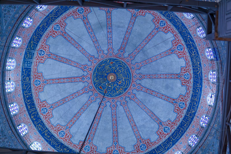 Strop věhlasné Modré mešity v Istanbulu.