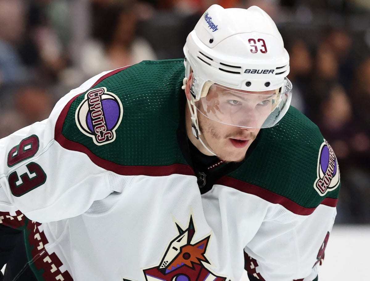Dmitrij Jaškin se po sezoně strávené v NHL vrací do ruské Kontinentální hokejové ligy.