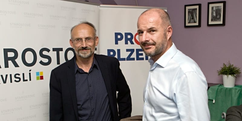 Pavel Čížek (vlevo) s Josefem Bernardem