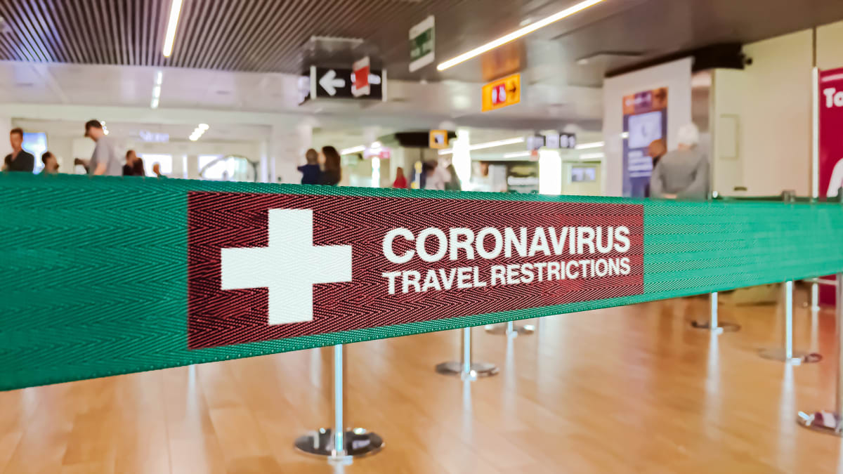Itálie má stále nejtvrdší nařízení v souvislosti s koronavirem a dopadají i na turisty. I když jsou plně očkovaní, musejí zůstat týden v izolaci, rizikoví pacienti dokonce nejméně 20 dnů. (Ilustrační snímek)