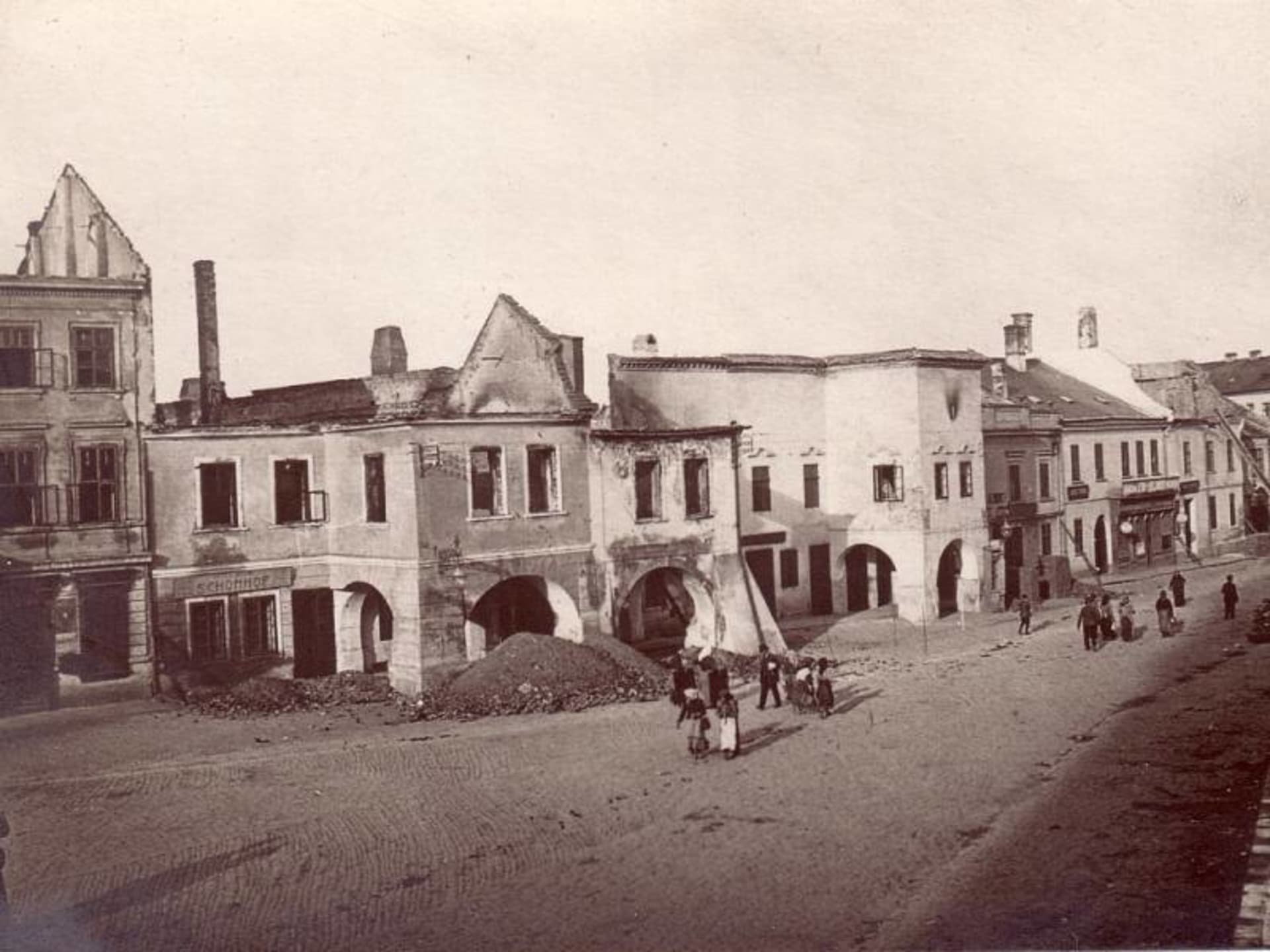 Požár ve Vyškově v květnu 1917 hasilo 33 hasičských sborů po tři dny