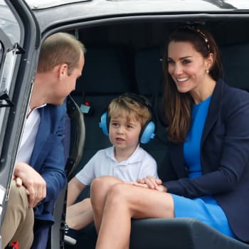 Princ William, Kate Middletonová a jejich syn ve vrtulníku