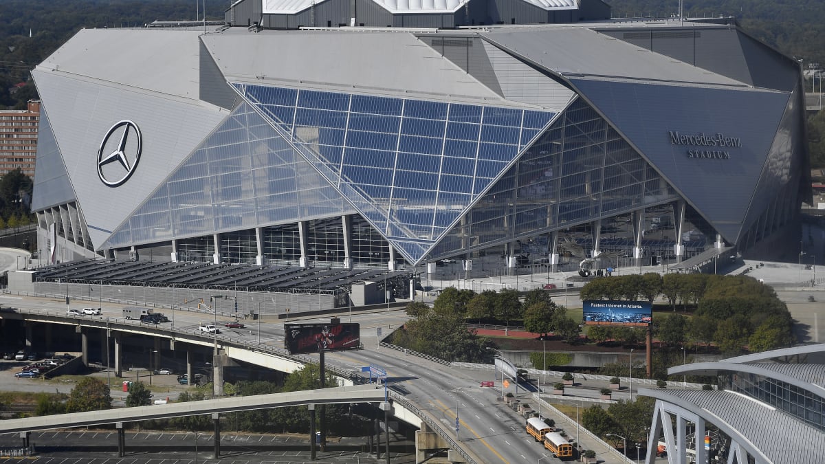 Mercedes-Benz Stadium v Atlantě pojme pro MS ve fotbale 2026 65 085 diváků. 