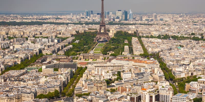 Na Martově poli pod Eiffelovo věží se na LOH 2024 bude hrát plážový volejbal. 