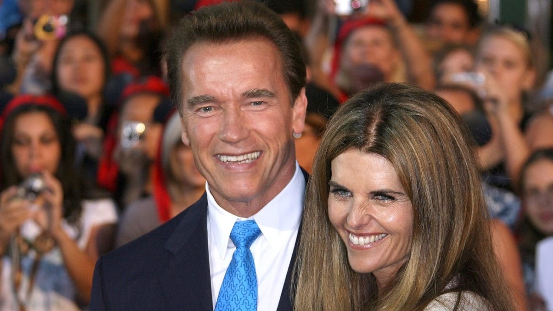 Arnold Schwarzenegger slaví 75. narozeniny. Jeho manželka Maria Schriver požádala o rozvod poté, co se dozvěděla o jeho nevěře a nemanželském synovi.