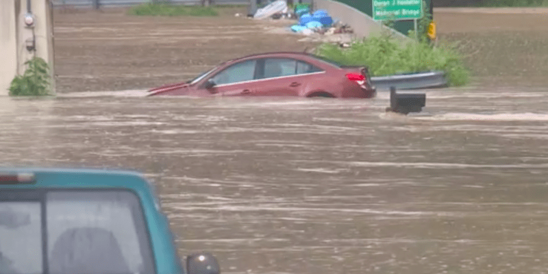 Záplavy v americkém Kentucky mají desítky obětí. 
