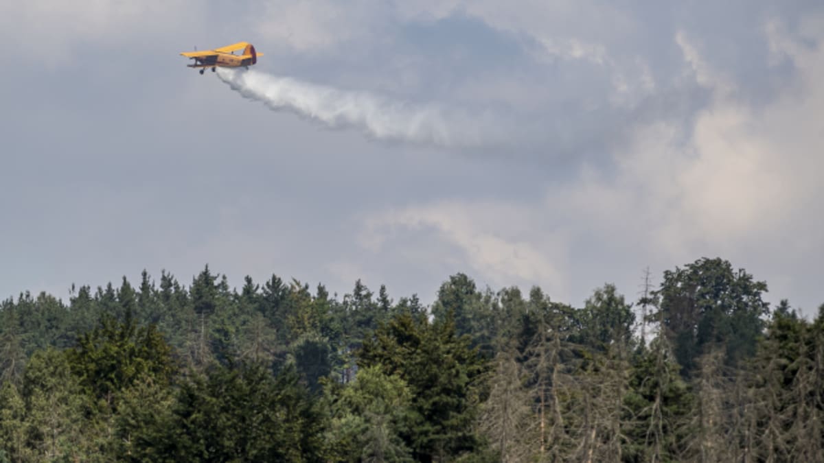 Švédský hasičský letoun Air Tractor AT-802 v akci 