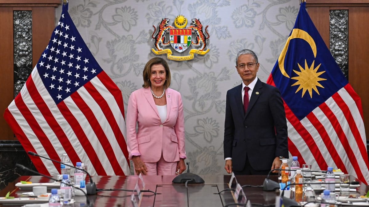 Pelosiová během své cesty po jihovýchodní Asii navštívila i Malajsii.