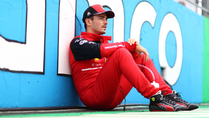 Charles Leclerc už si toho musel v letošní sezoně vytrpět opravdu hodně.