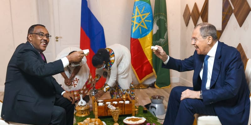 Lavrov v Africe mimo jiné navštívil i Etiopii, kde byl přivítán ve velmi přátelském duchu.