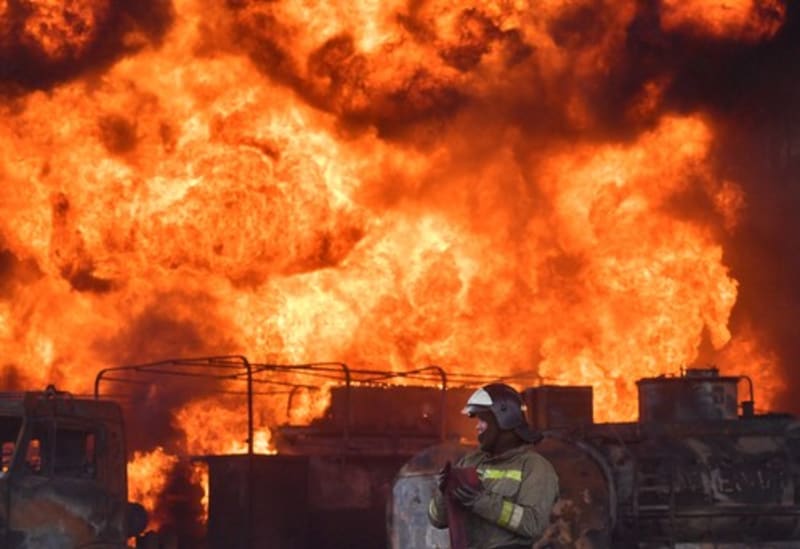 Požár ropného skladu v Makijivce