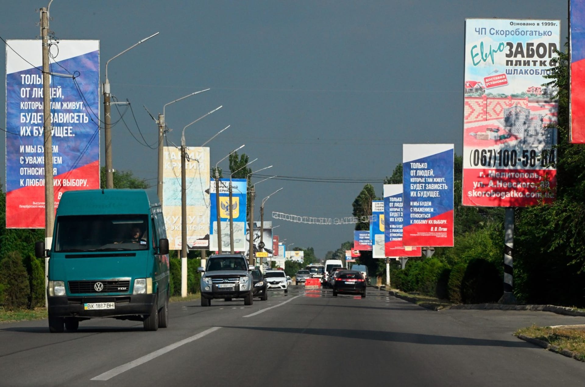 Chersonská oblast je aktuálně plná různých reklam a billboardů s ruskou propagandou.