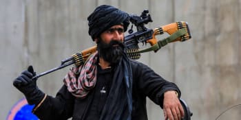 Teror v Kábulu. Bombový útok Islámského státu nepřežilo osm lidí, další jsou zranění