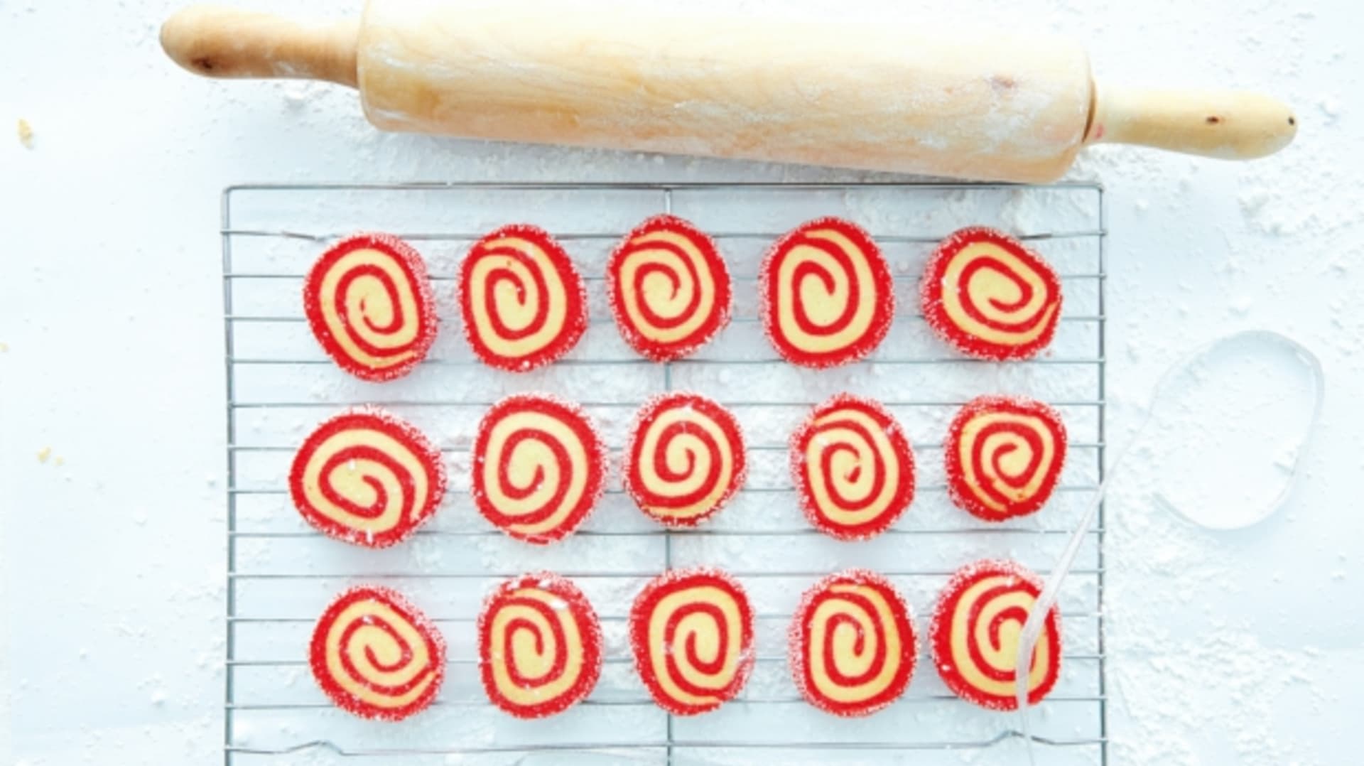 Červeno-bílé sušenky