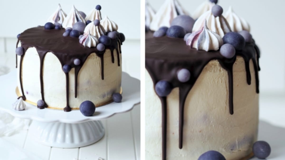 Vanilkový dort s borůvkami