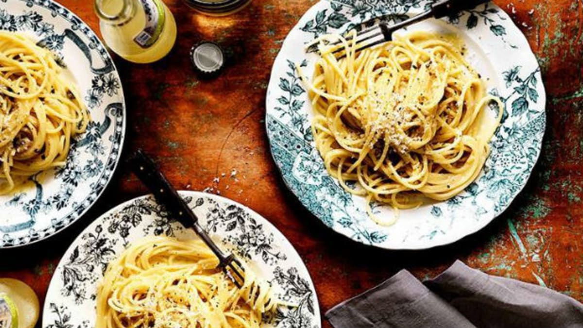 Spaghetti cacio & pepe