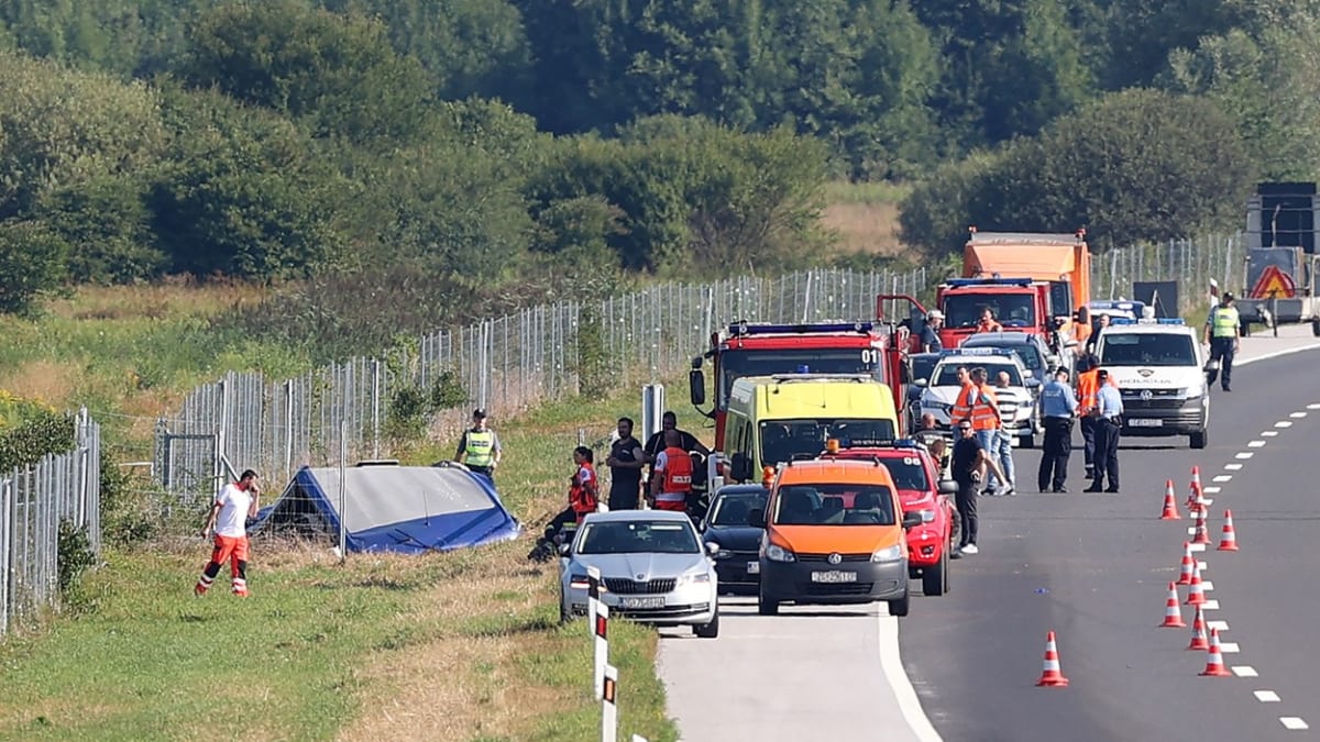 V Chorvatsku při nehodě autobusu s polskými poutníky zemřelo 12 lidí