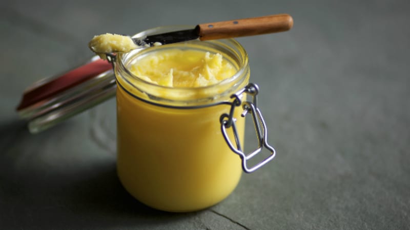 Podrobný návod, jak si doma připravit ghí – přepuštěné máslo