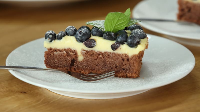 Borůvkový koláč s pudingem