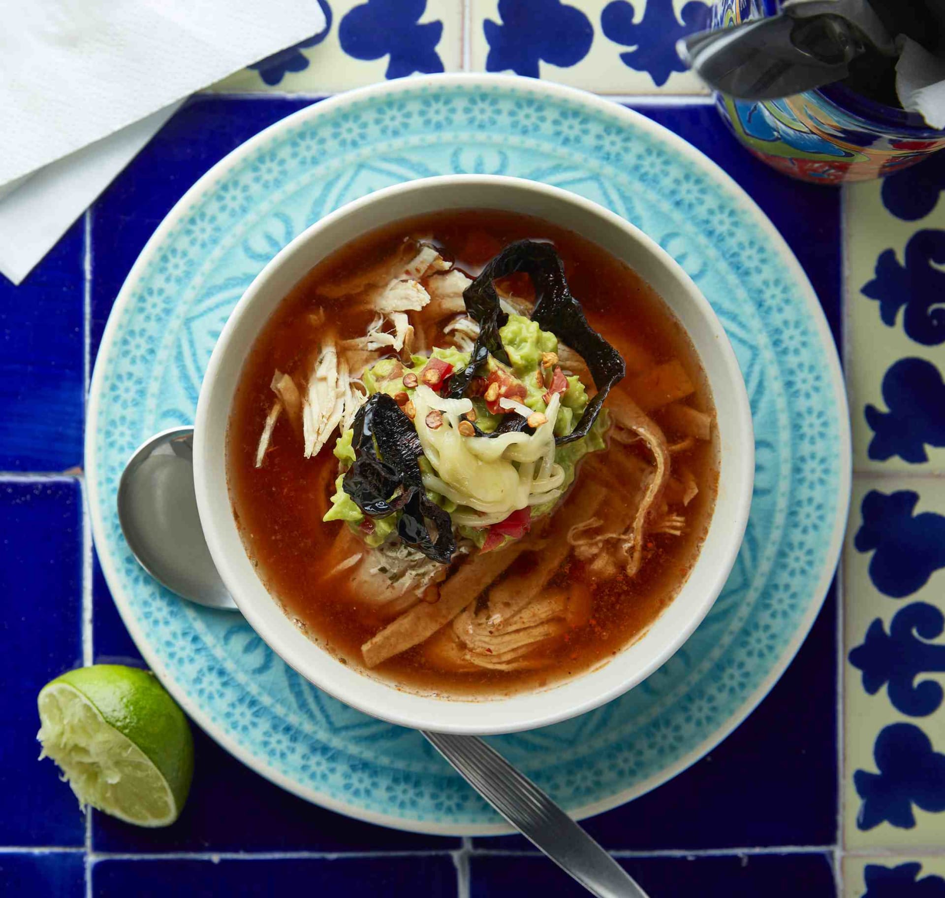 Legendární mexická polévka Sopa Azteca z Las Adelitas