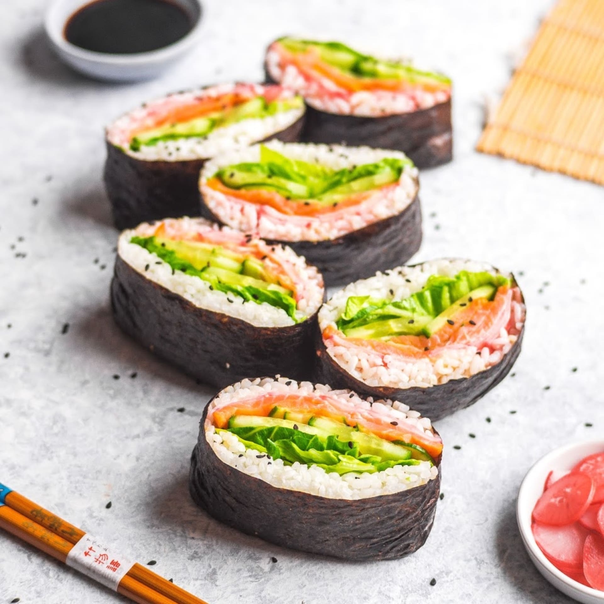 Japonské sendviče onigirazu a nakládané ředkvičky 2