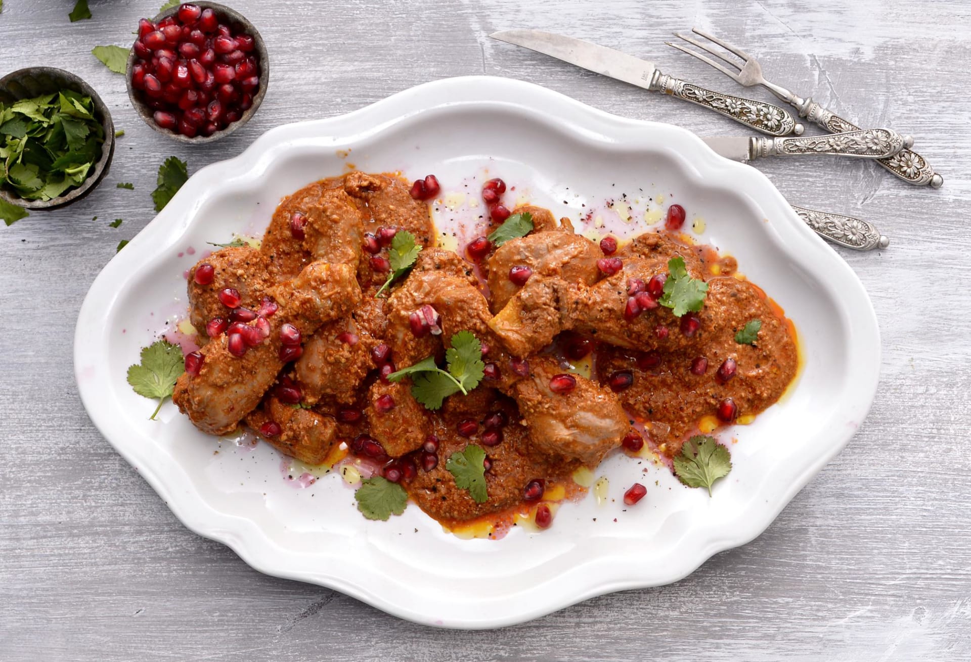 Fesenjoon – dušené kuře v ořechové omáčce po perském způsobu