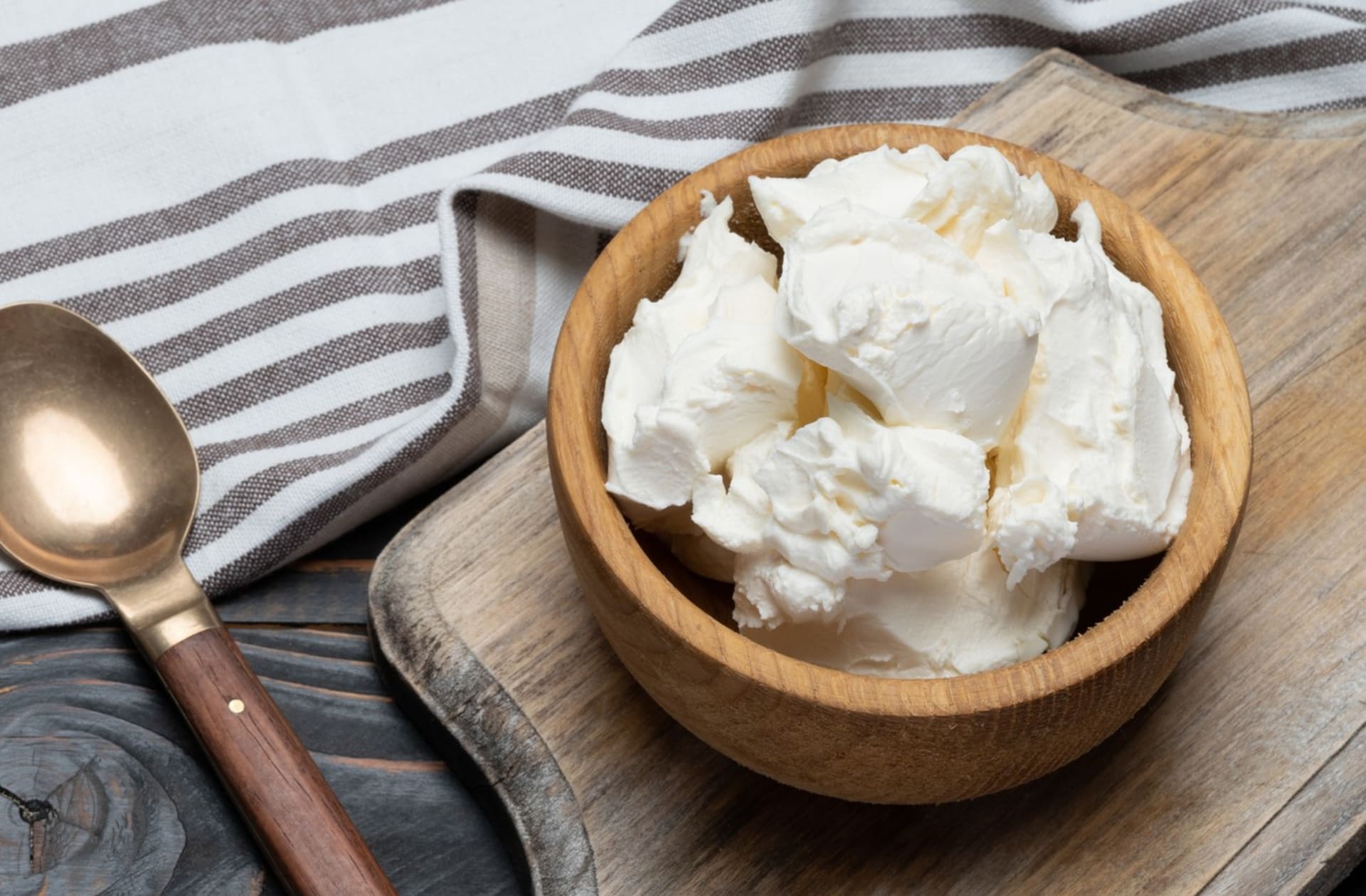 Jednoduchý recept na domácí lučinu z jogurtu