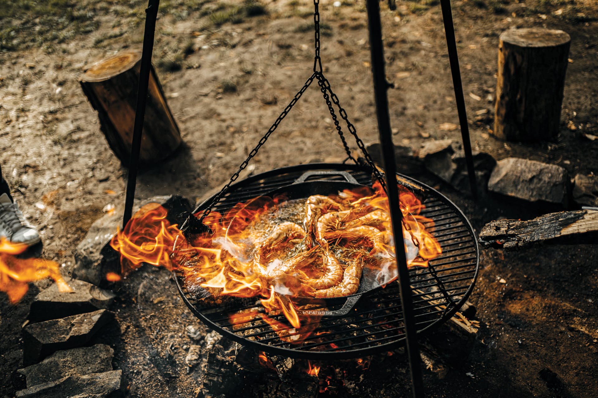 Vaření na ohni pod širým nebem s Markem Pavalou