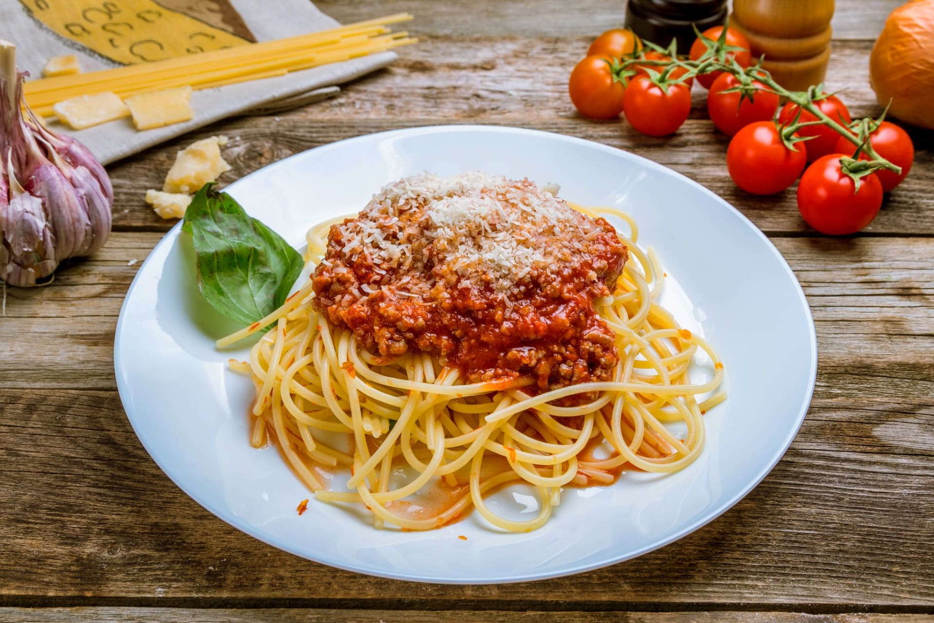 Milánské špagety s mletým masem