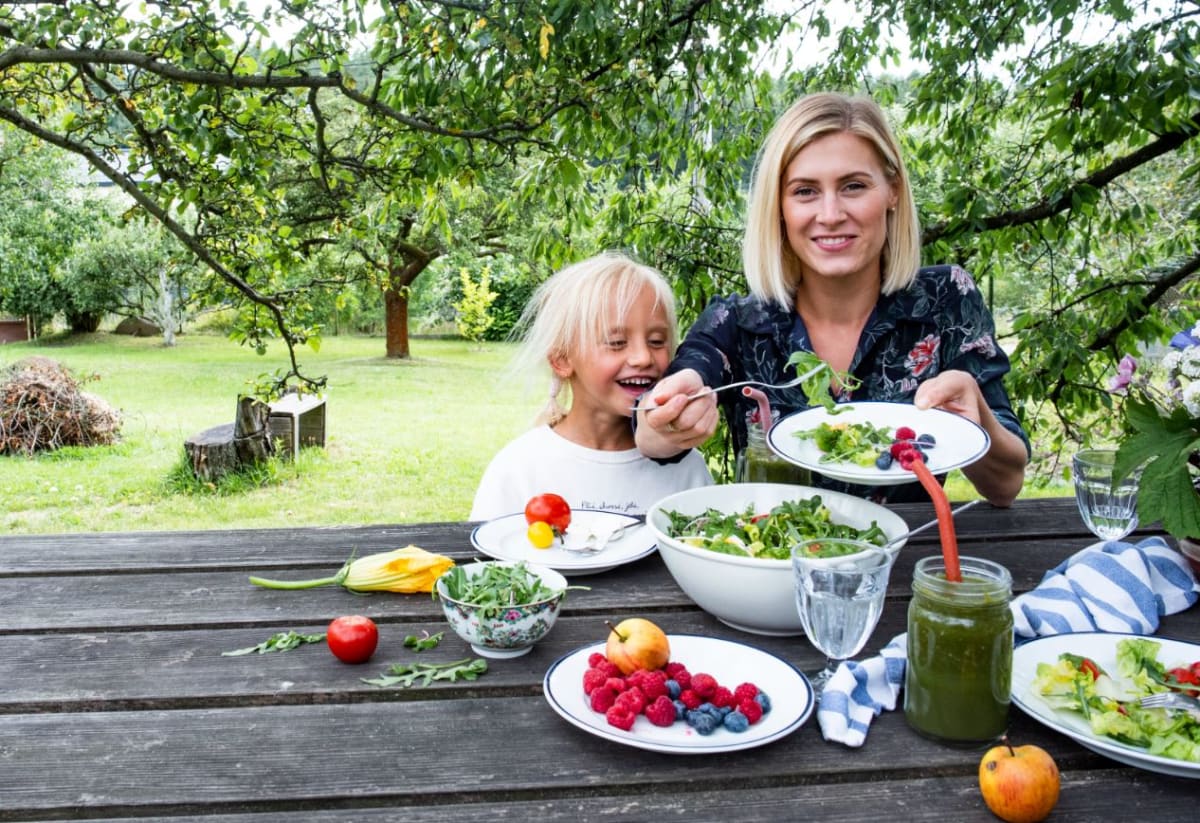 Naučte malé děti jíst zdravě