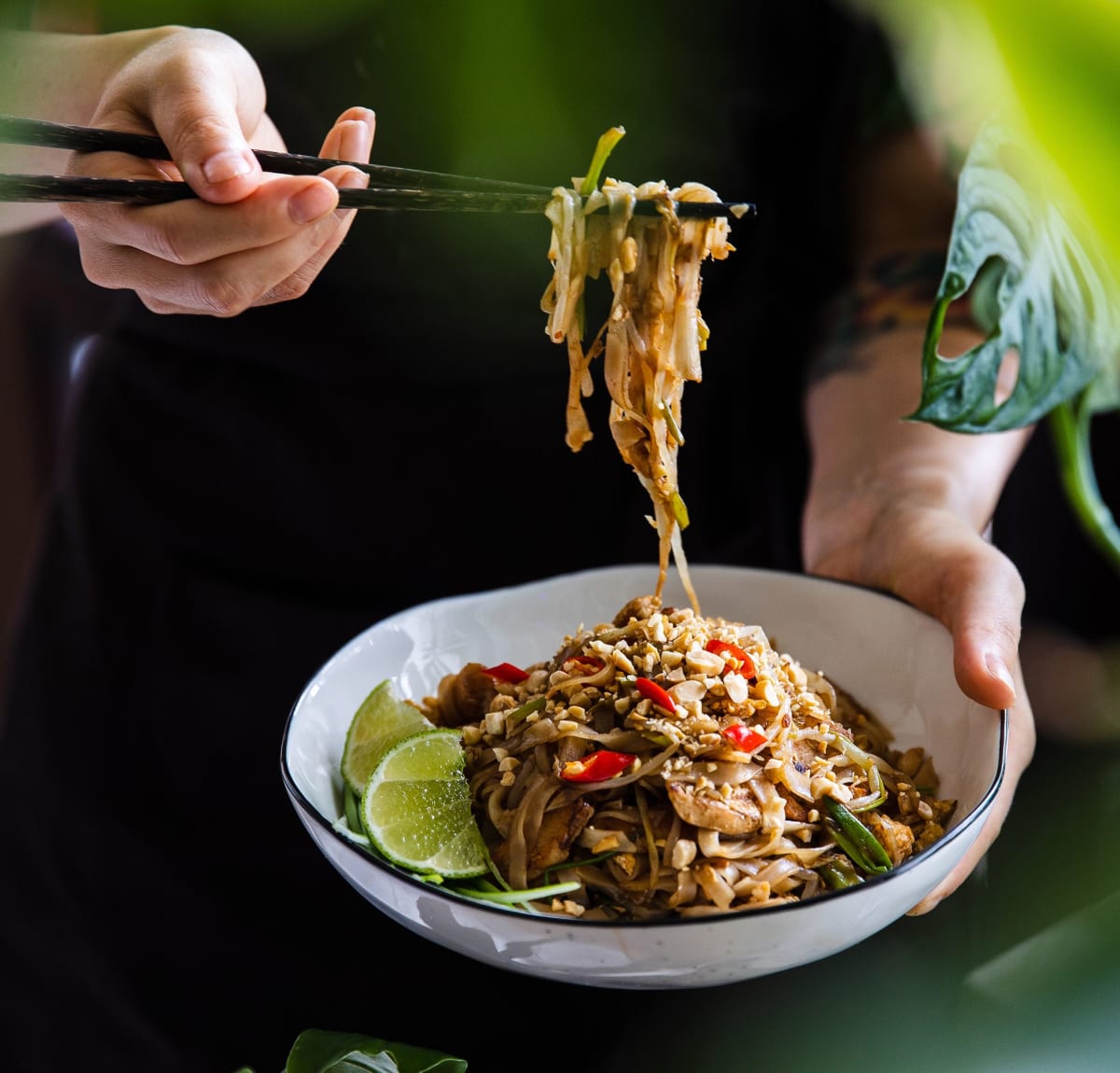 Pad thai s kuřetem nebo tofu – thajské nudle, které nejde nemilovat