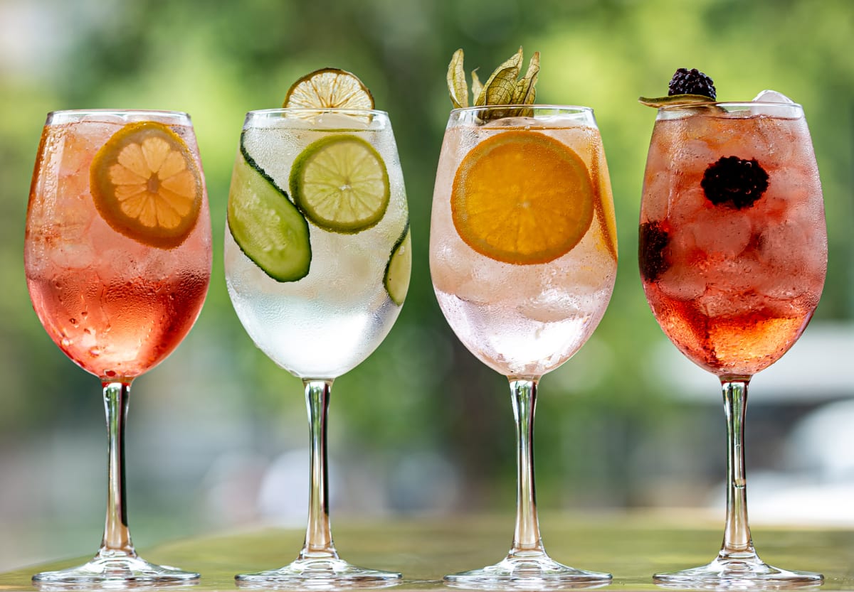6 kreativních nových nápadů, jak připravit gin & tonic s moderním švihem