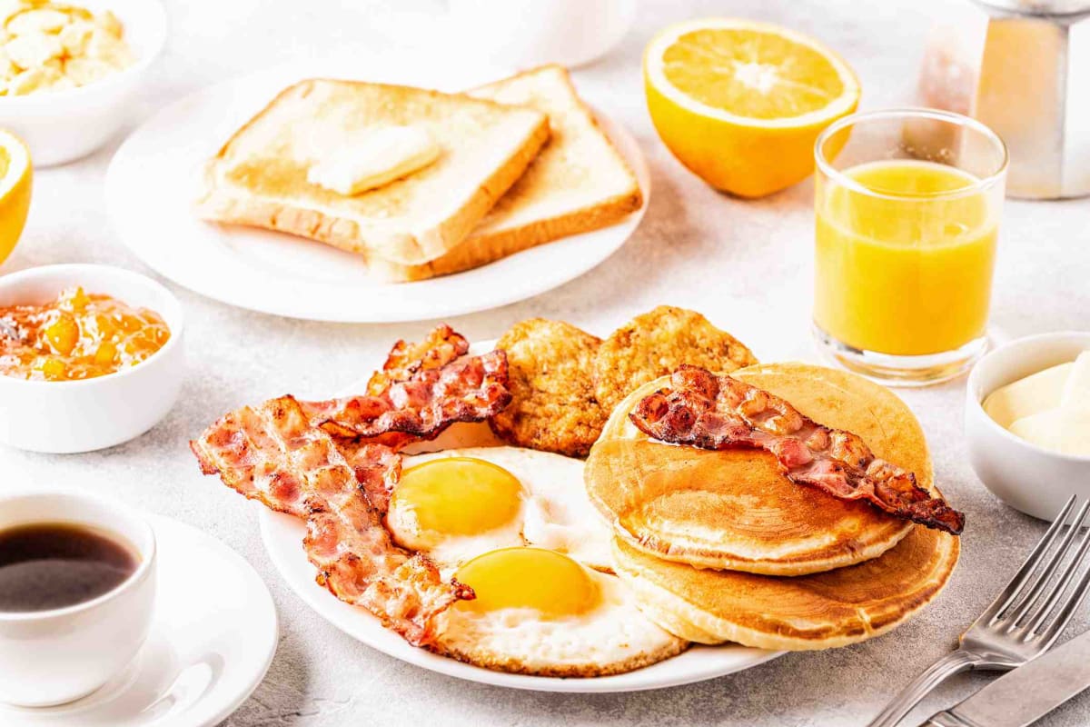 Americká snídaně je sice moc dobrá, ale určitě ne zdravá