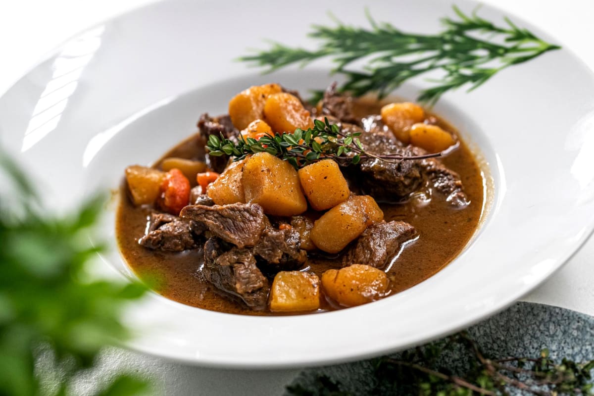 Irish stew – Dušené skopové maso se zeleninou a bramborami