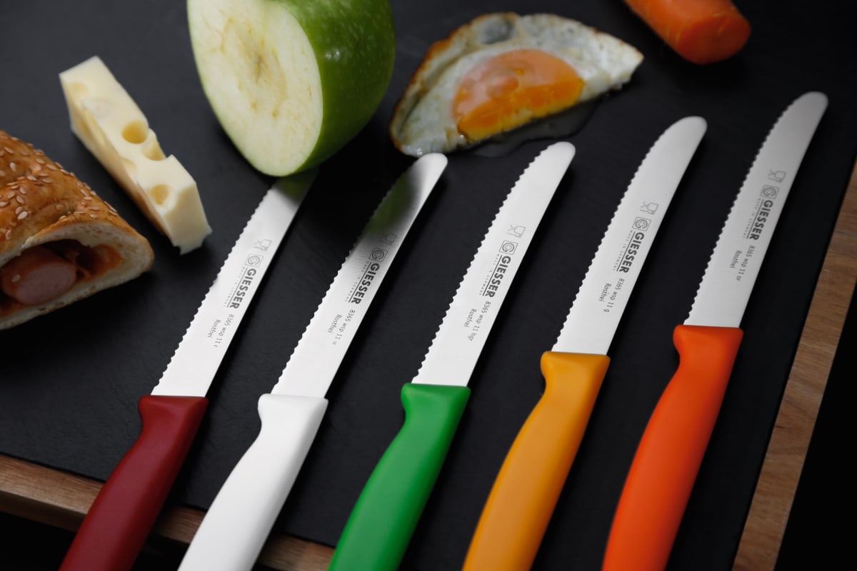 Nožíky, které hýří barvami.