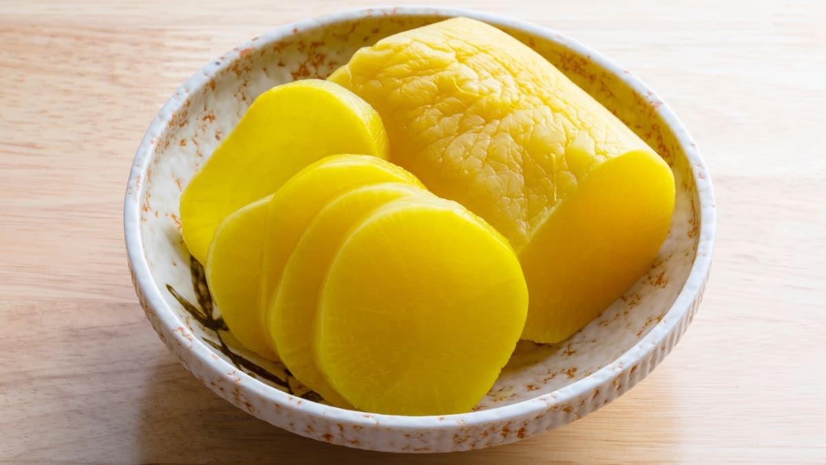 Tradiční japonské pickles? Ochutnejte takuan neboli nakládanou ředkev