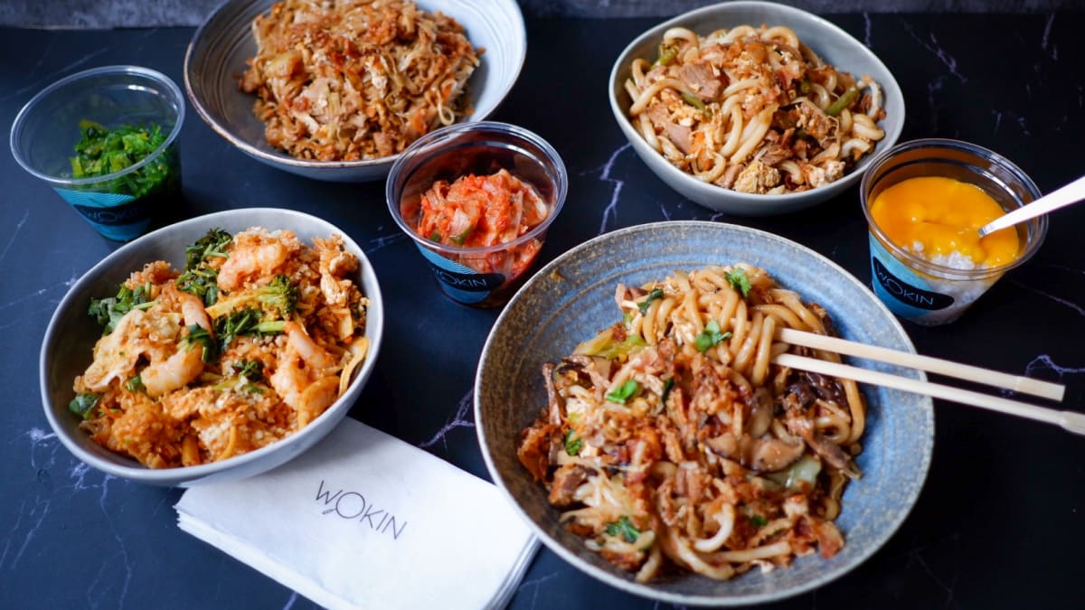 V asijském streetfood bistru WOKIN si můžete poskládat jídlo přesně podle vlastní chuti