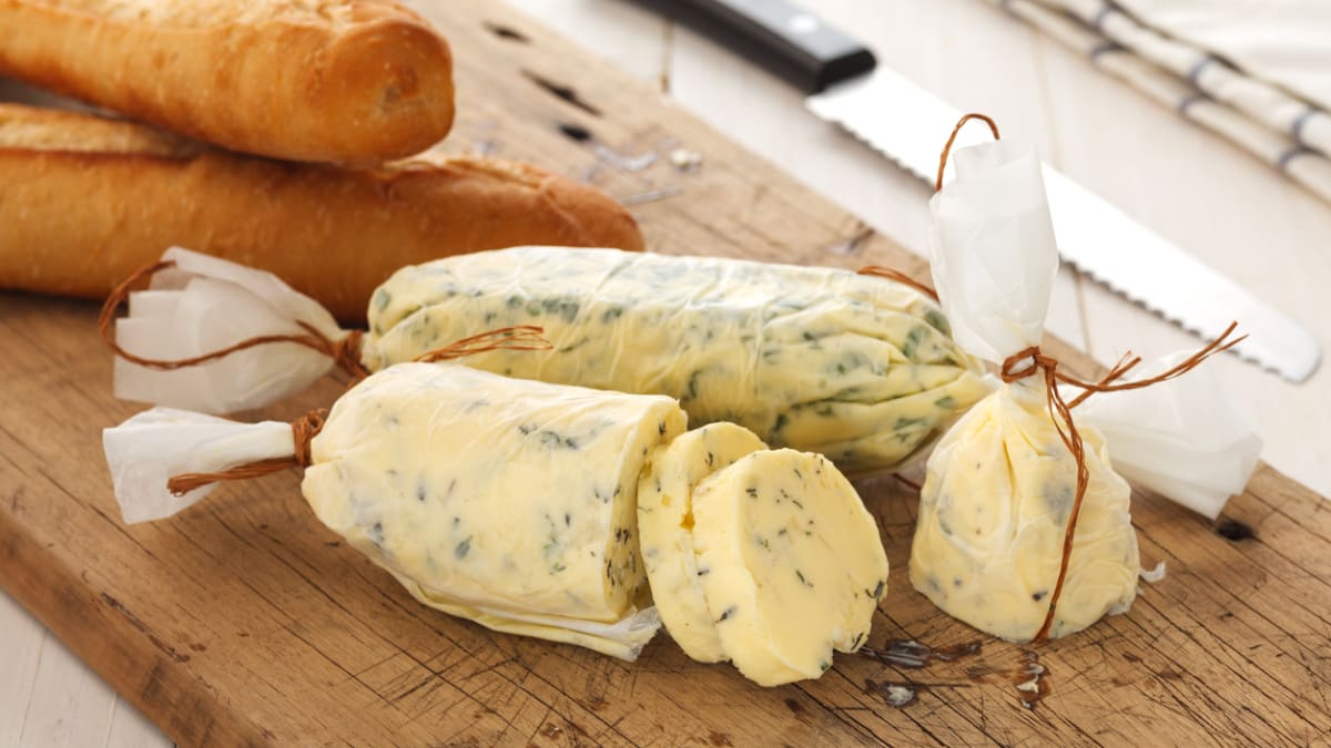 Hezky zabalené ochucené máslo je skvělý jedlý dárek