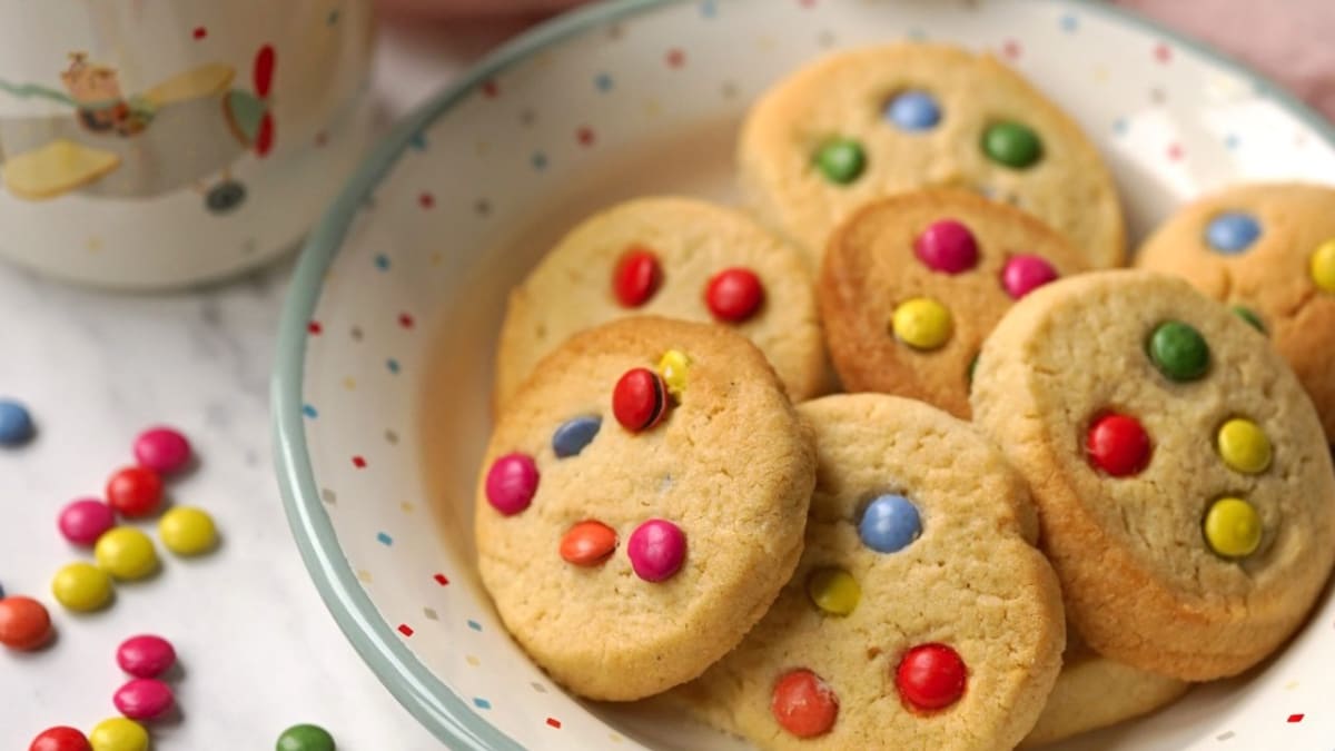 Máslové sušenky cookies s lentilkami 1